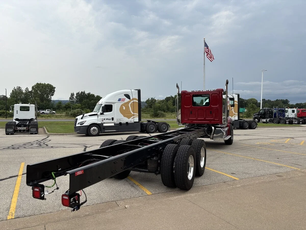 2027 Western Star 49X — photo 5