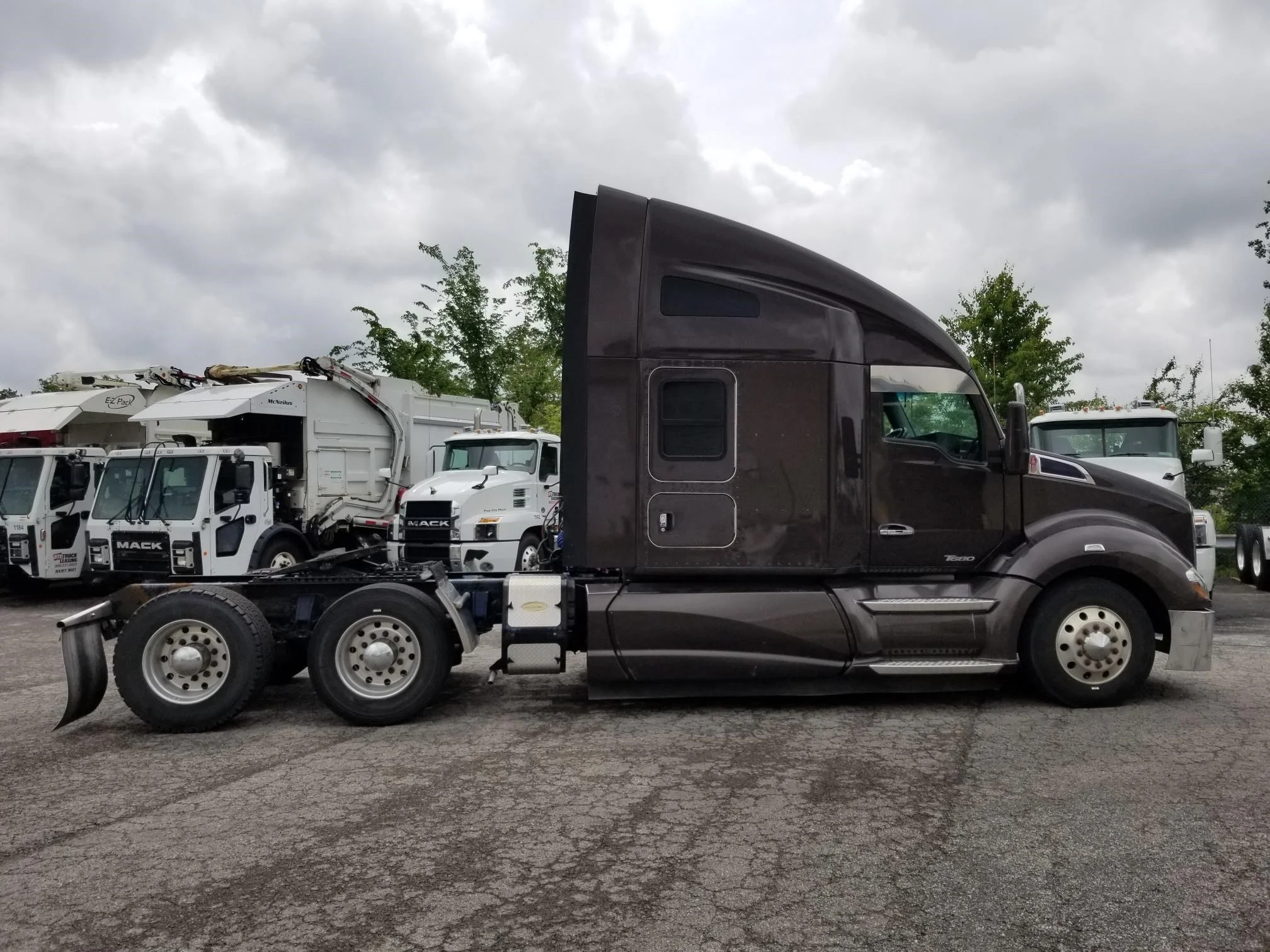 2015 Kenworth T680 in Findlay, OH — photo 5