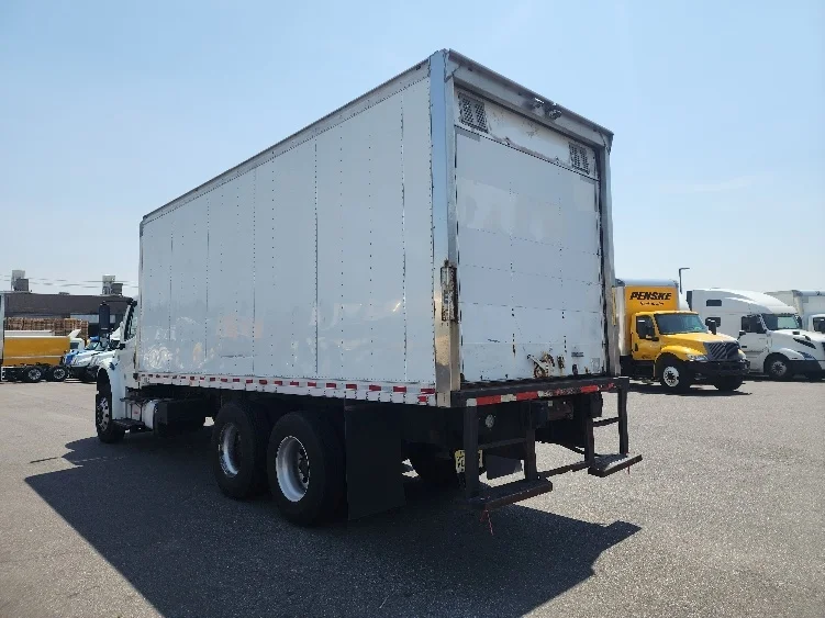 2018 Freightliner M2 106 in Linden, NJ — photo 6