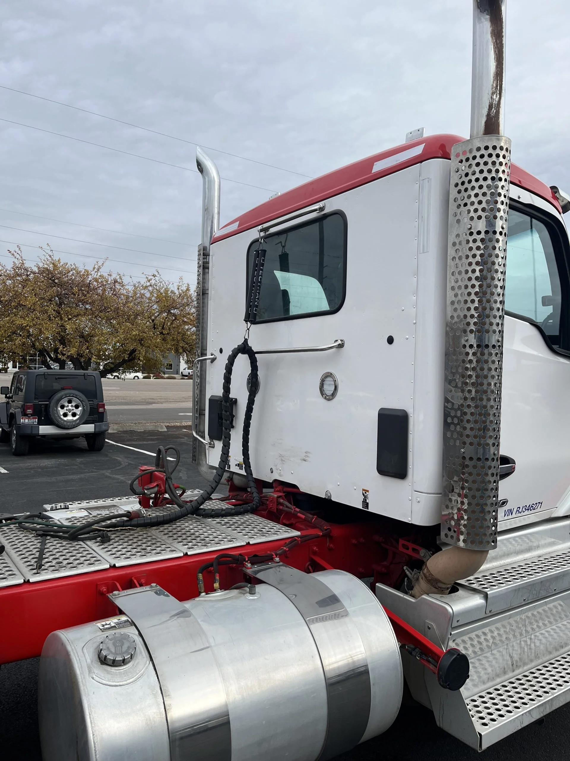 2024 Kenworth W990 - image 5