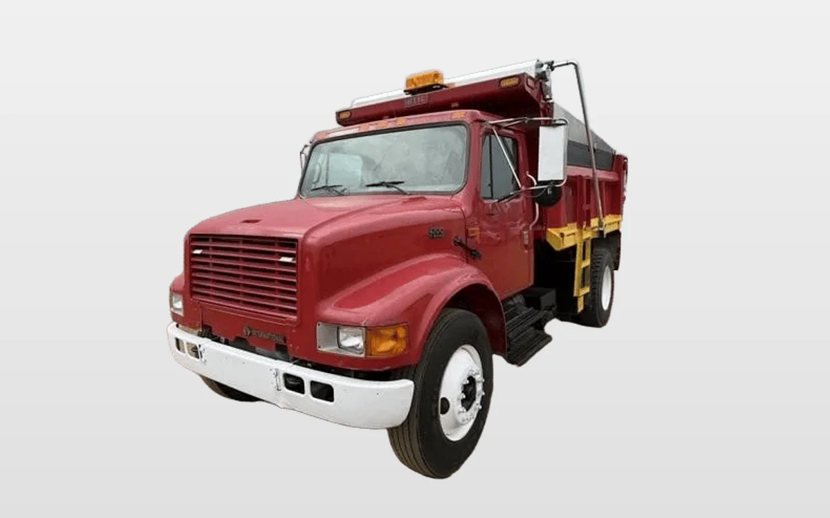 2001 International - image 1