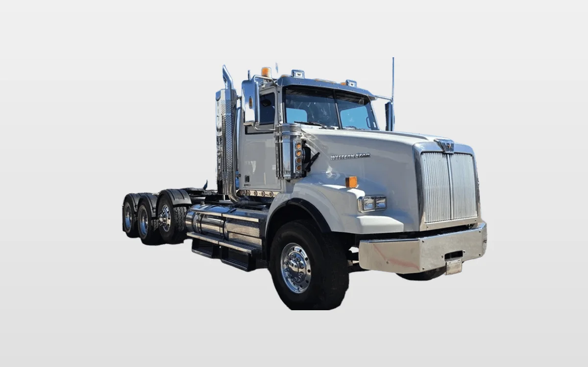 2021 Western Star 4900 - image 1