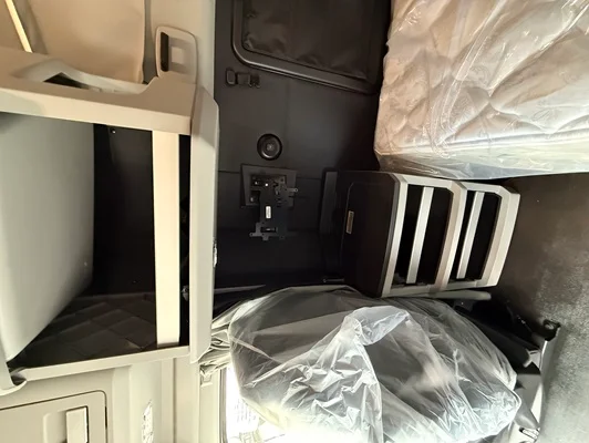 2027 Kenworth T680 in Denver, CO — photo 13