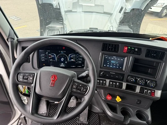 2027 Kenworth T680 in Denver, CO — photo 11