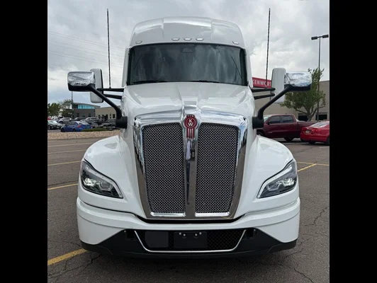2027 Kenworth T680 in Denver, CO — photo 9