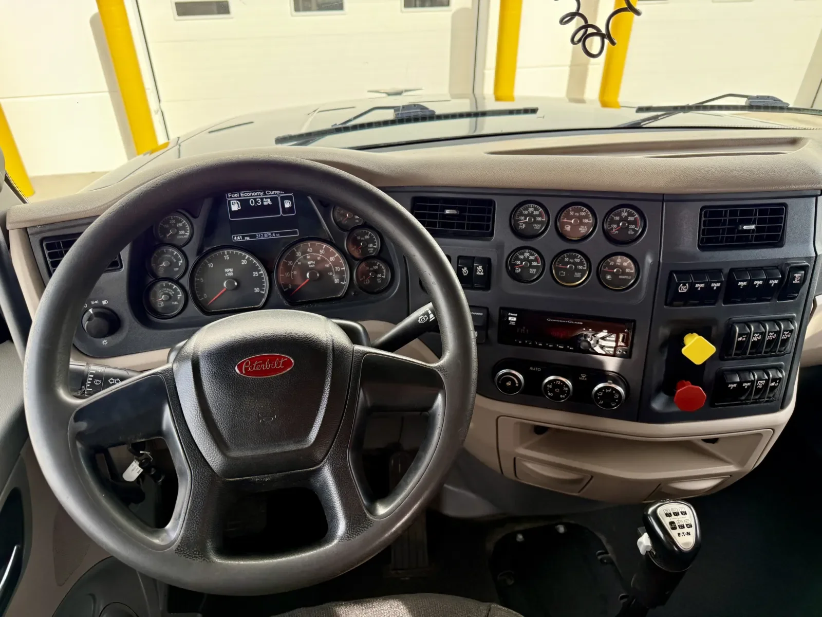 2020 Peterbilt 567 in New Lenox, IL — photo 16