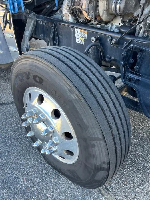 2020 Peterbilt 389 — photo 23