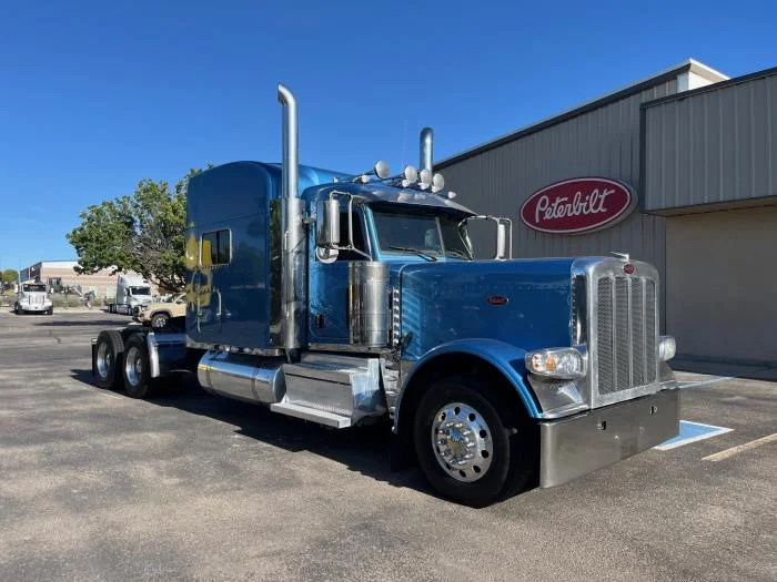 2020 Peterbilt 389 — photo 6