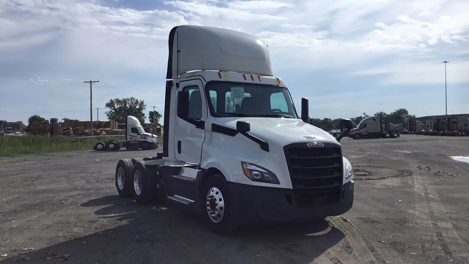 2020 Freightliner Cascadia in Gary, IN