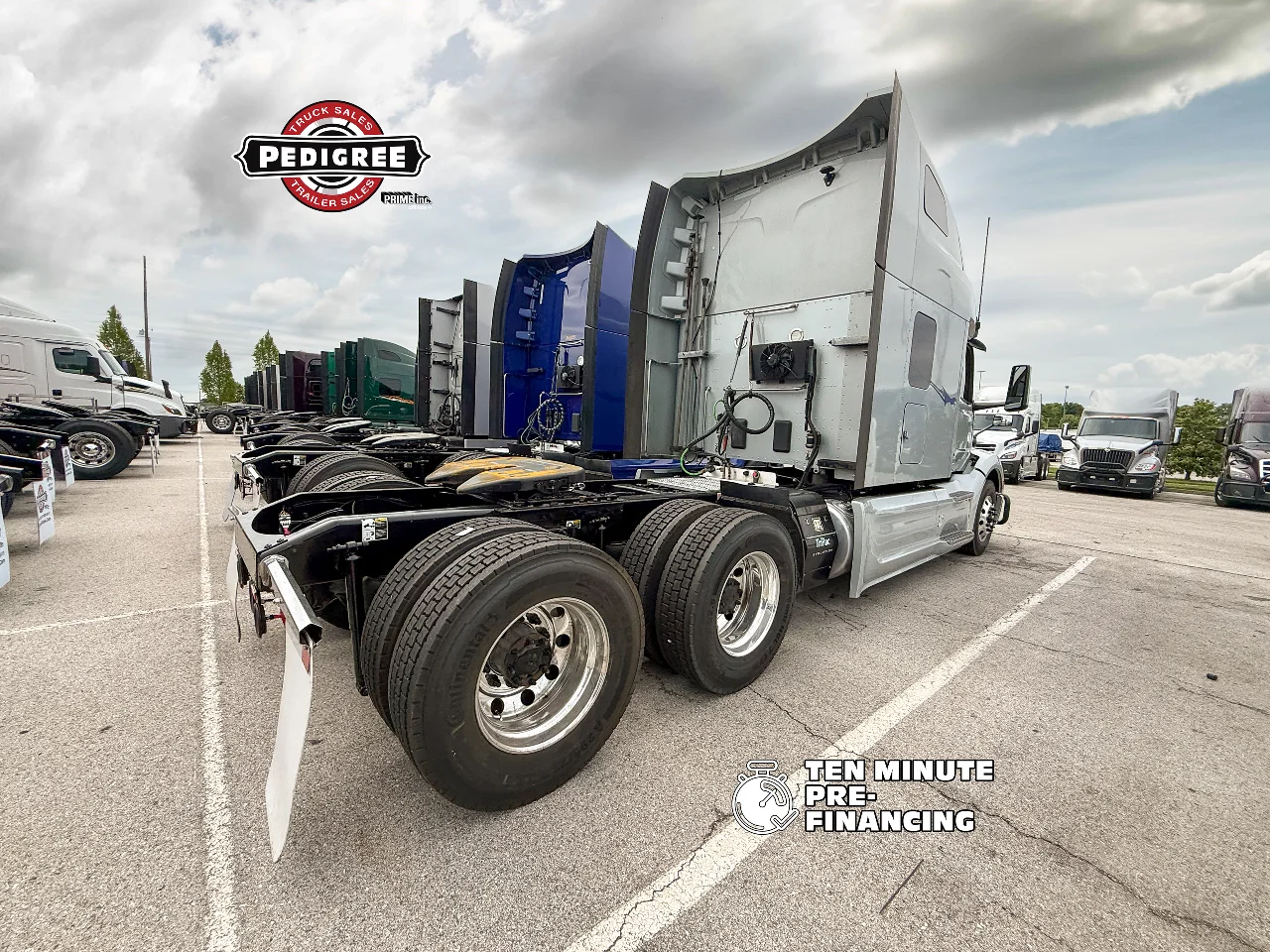 2024 Peterbilt 579 in Springfield, MO — photo 2