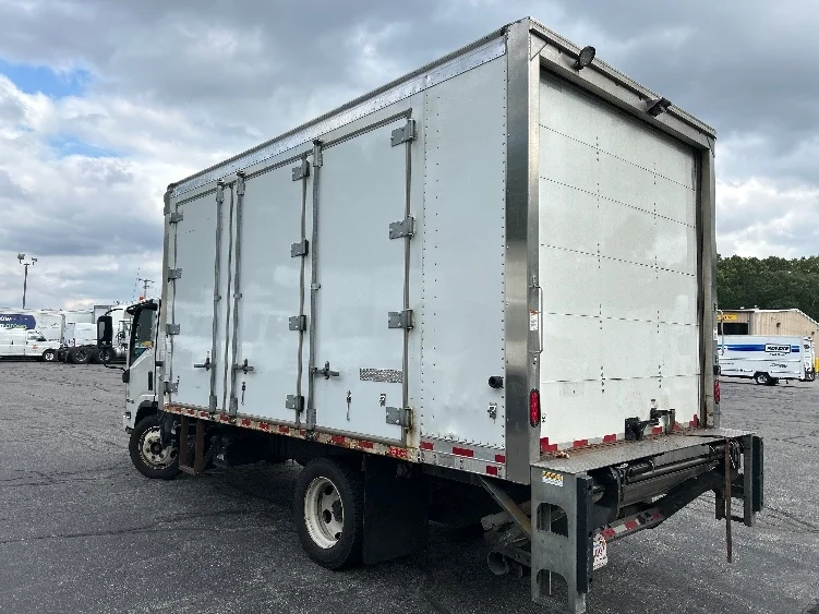 2021 Isuzu NRR - image 6