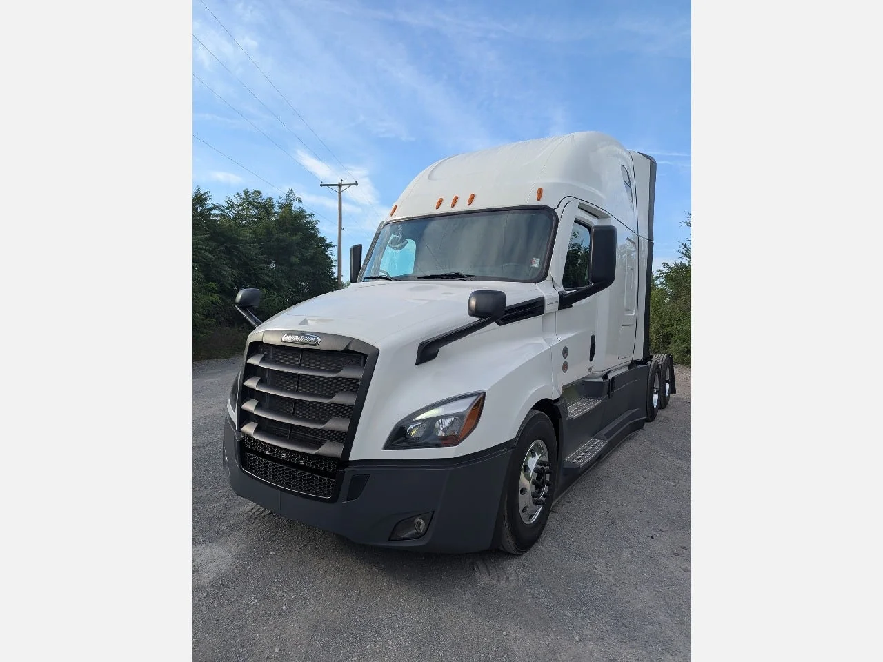 2026 Freightliner in York Street Elmhurst, IL — photo 3