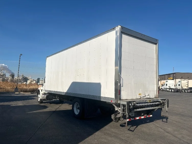 2019 International MV - image 6