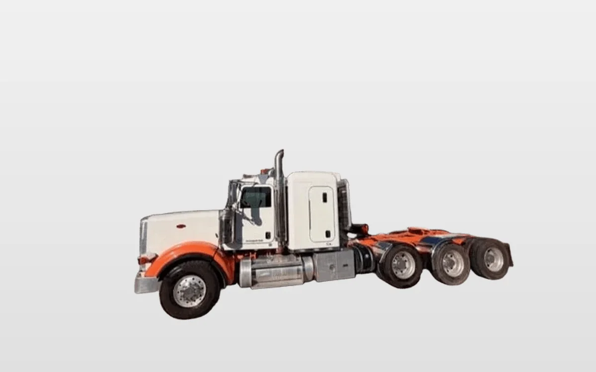 2013 Peterbilt - image 1