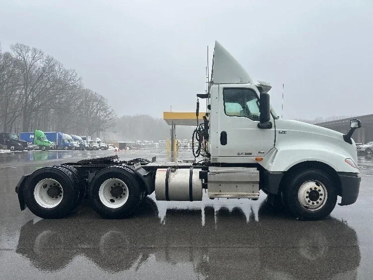 2019 International LT in Byron Center, MI — photo 8