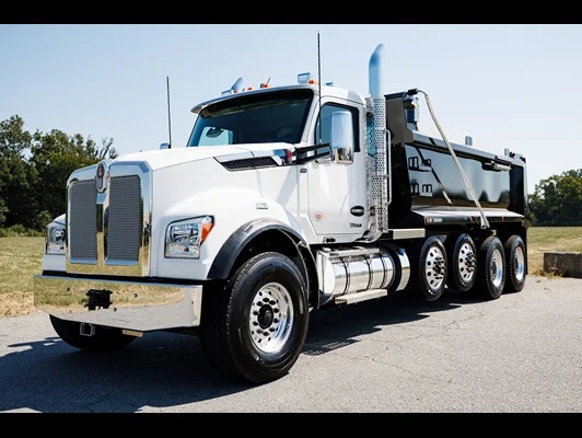 2027 Kenworth T880