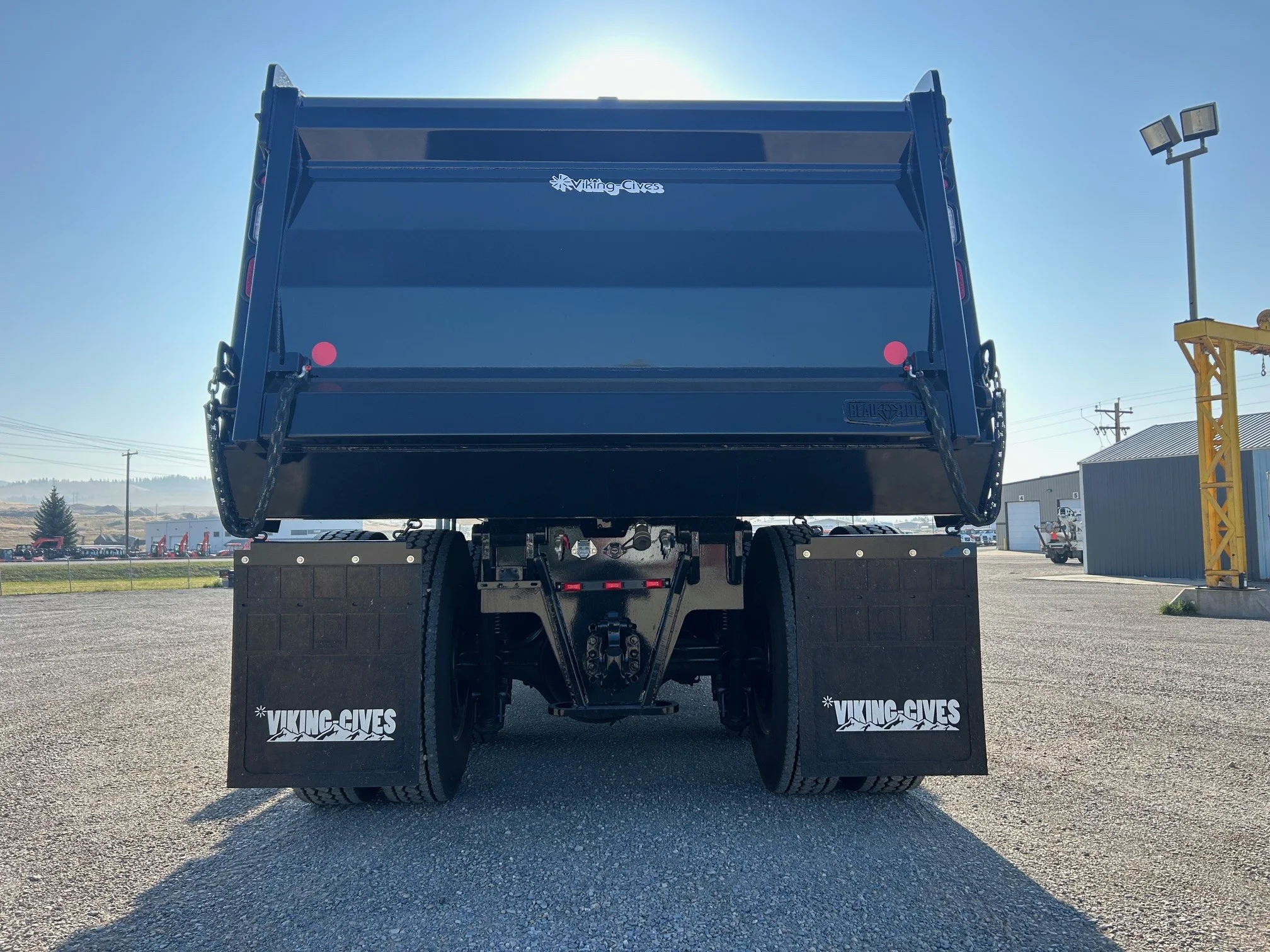 2025 Volvo VHD 300 in Missoula, MT — photo 5