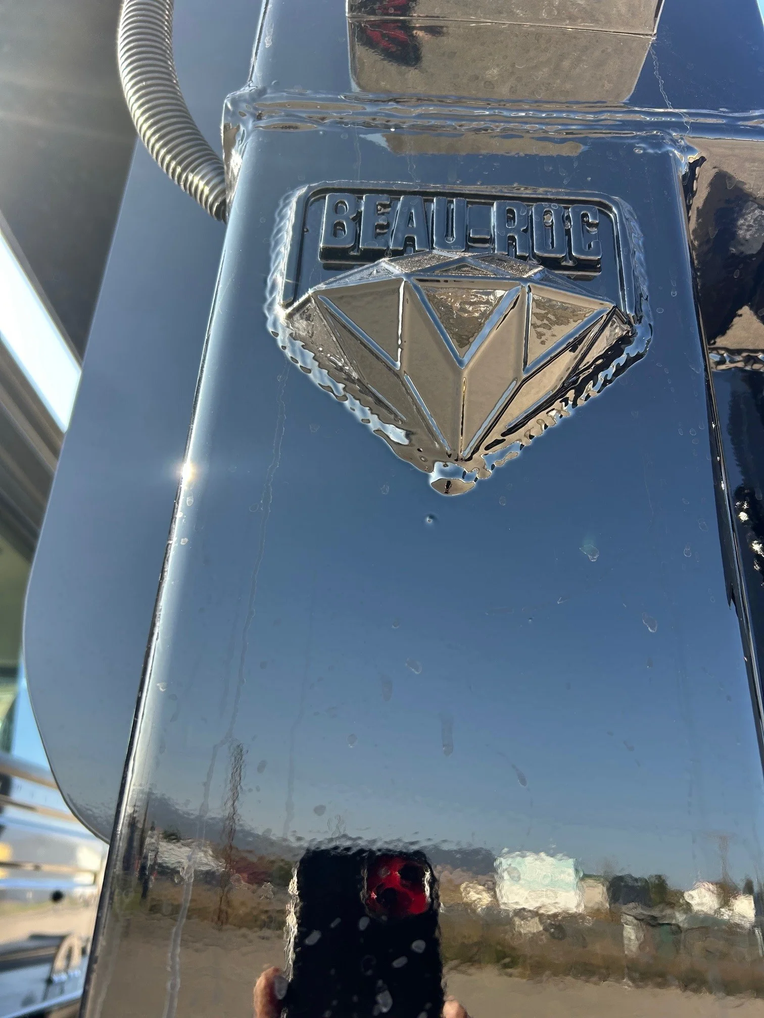 2025 Volvo VHD 300 in Spokane, WA — photo 22