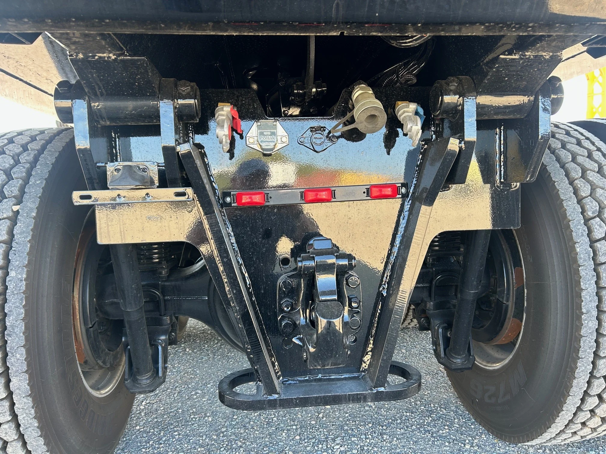 2025 Volvo VHD 300 in Spokane, WA — photo 6