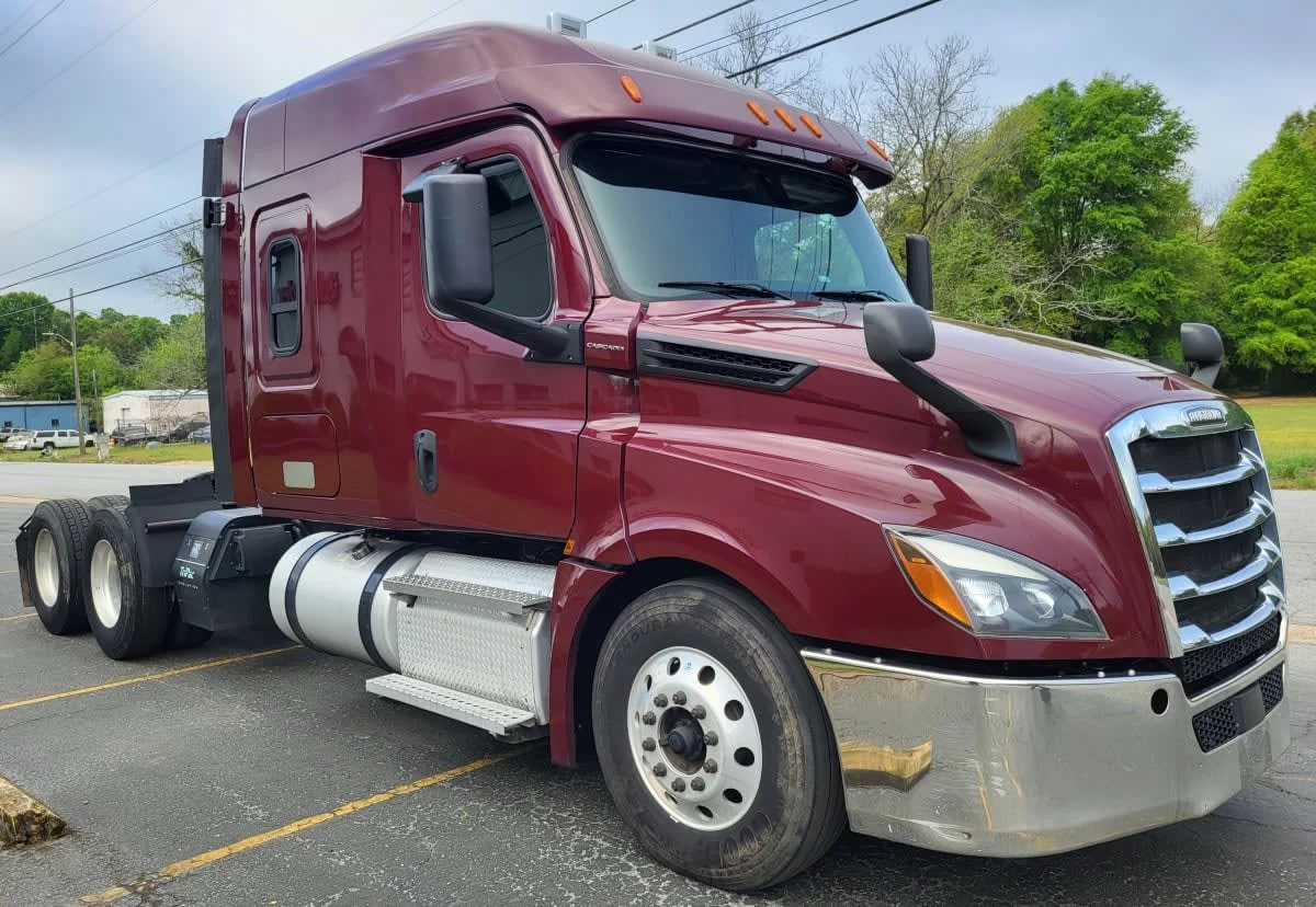 2020 Freightliner Cascadia in Jacksonville, FL
