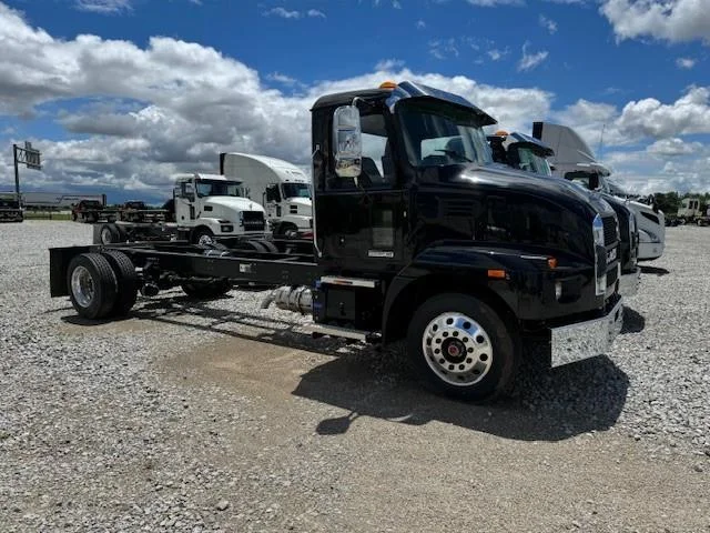2025 Mack MD in London, OH — photo 2