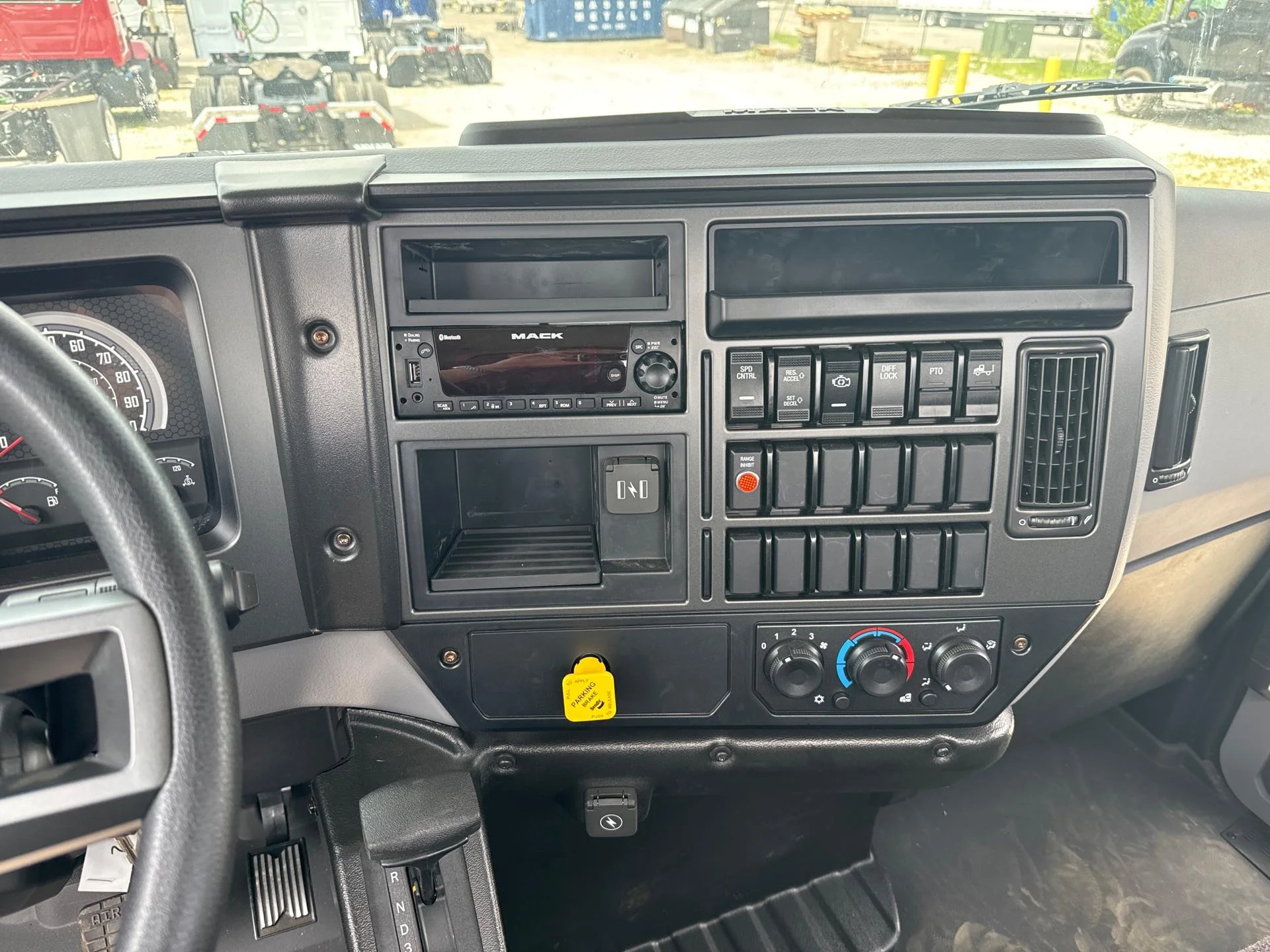 2025 Mack MD - image 5