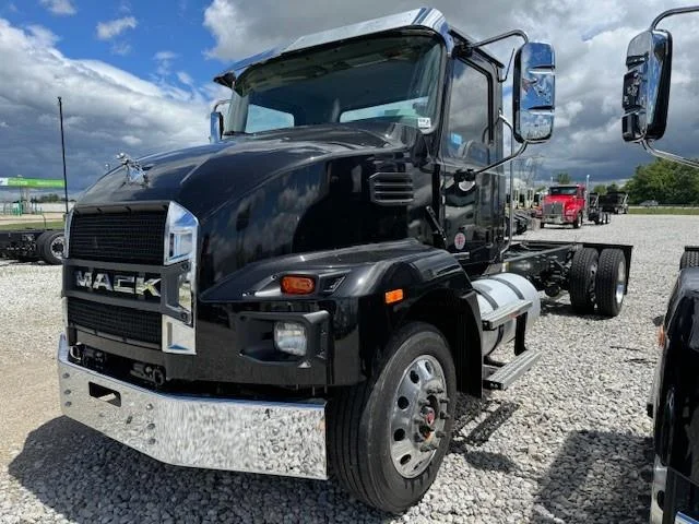 2025 Mack MD