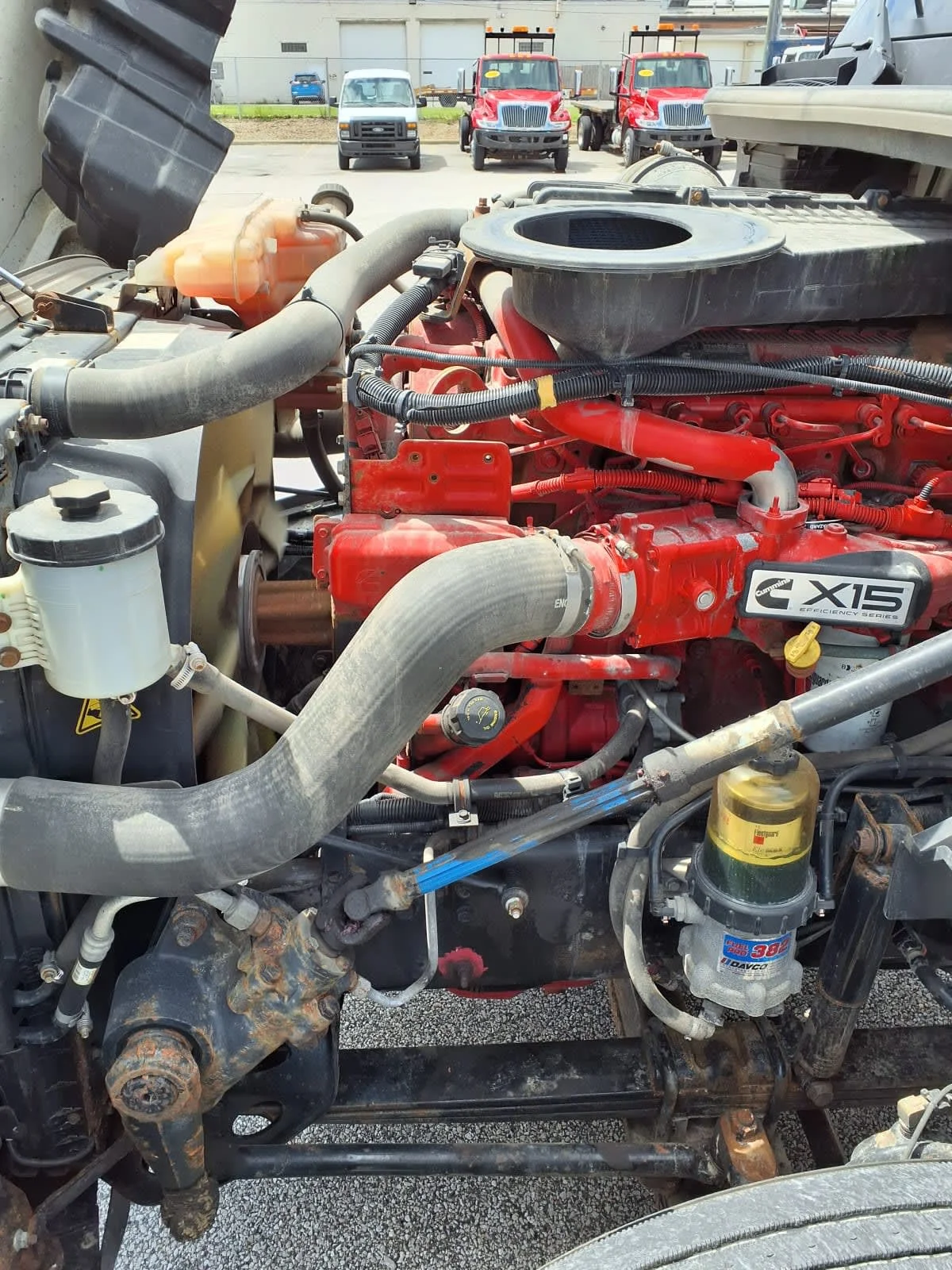 2019 International LT in Cleveland, OH — photo 9