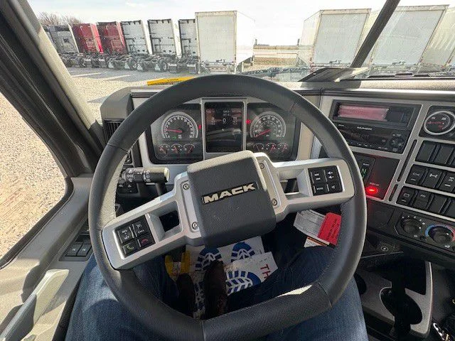 2026 Mack Granite - image 7