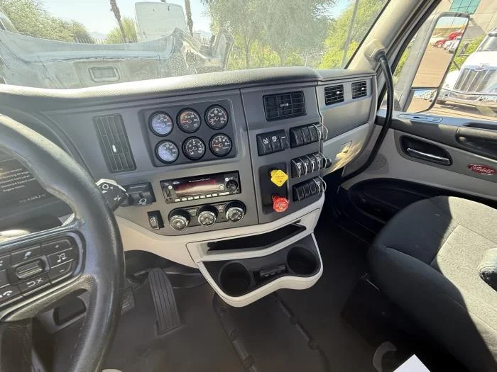 2023 Peterbilt 579 - image 14