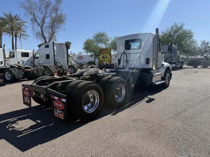 2023 Peterbilt 579 - image 6