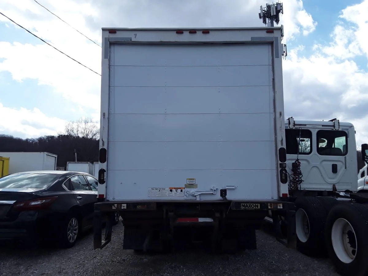 2018 Isuzu NPR - image 5