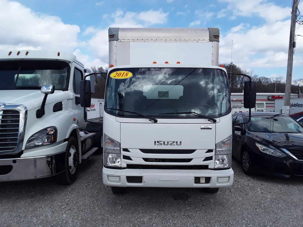 2018 Isuzu NPR - image 2