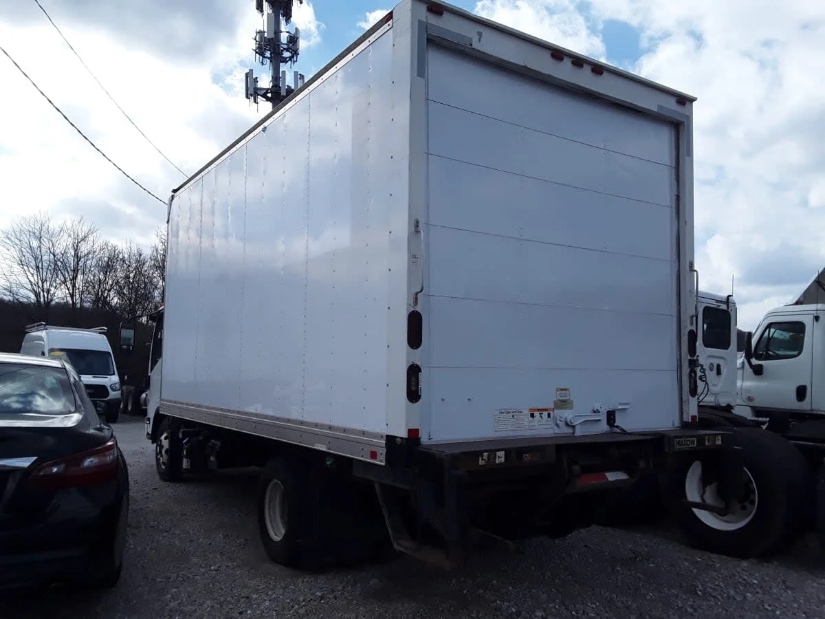 2018 Isuzu NPR - image 6