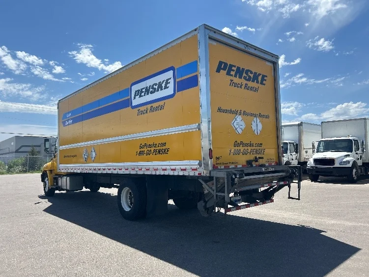 2020 Hino 338 in Brooklyn Park, MN — photo 6