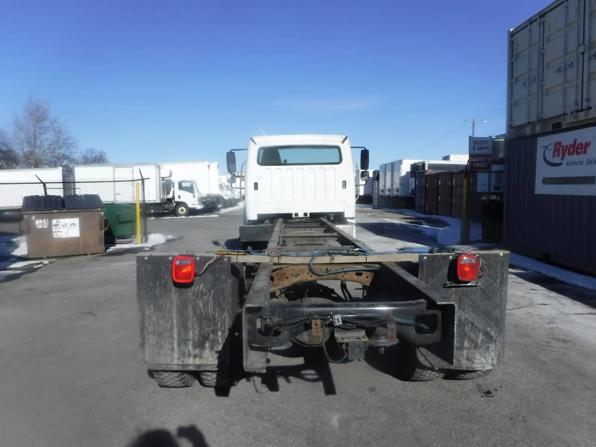 2016 Freightliner M2 106 in Springfield, MA — photo 5