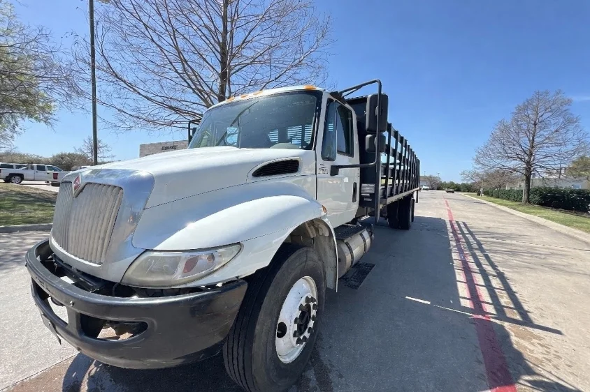 2019 International 4300 - image 3