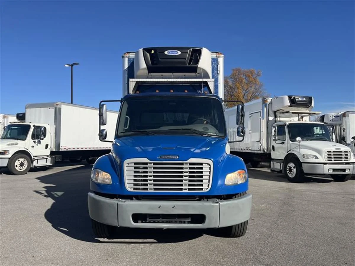 2018 Freightliner M2 106 in Beltsville, MD — photo 2