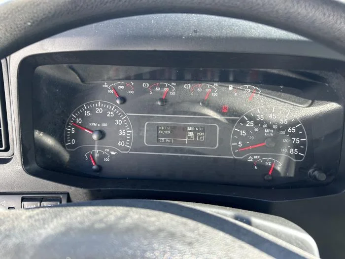 2022 International MV - image 14