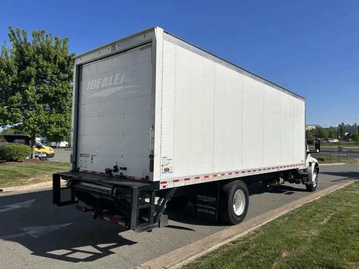 2022 International MV - image 9