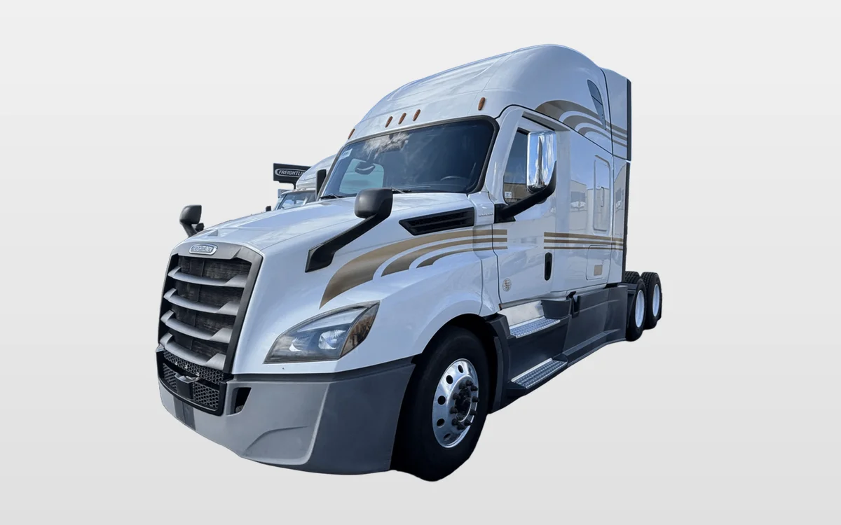 2022 Freightliner - image 1