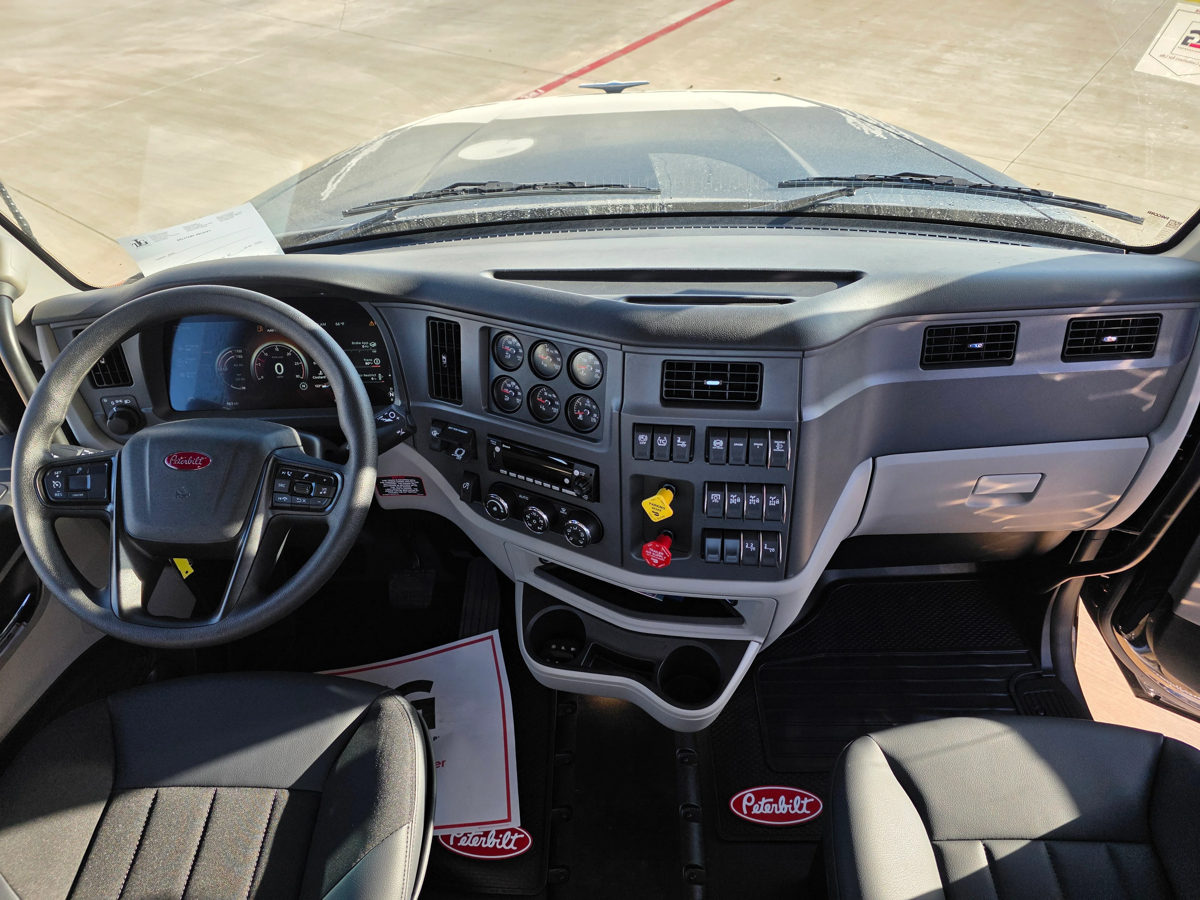 2026 Peterbilt 567 in Charlotte, NC — photo 10