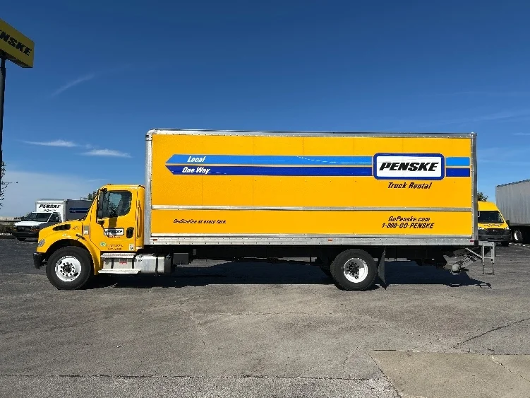 2022 Freightliner M2 106 in Allen Park, MI — photo 4