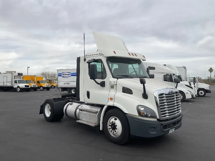 2019 Freightliner Cascadia in Phoenix, AZ