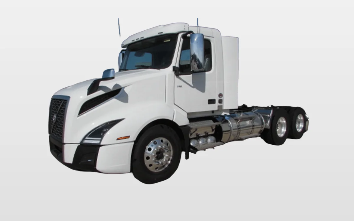 2025 Volvo - image 1