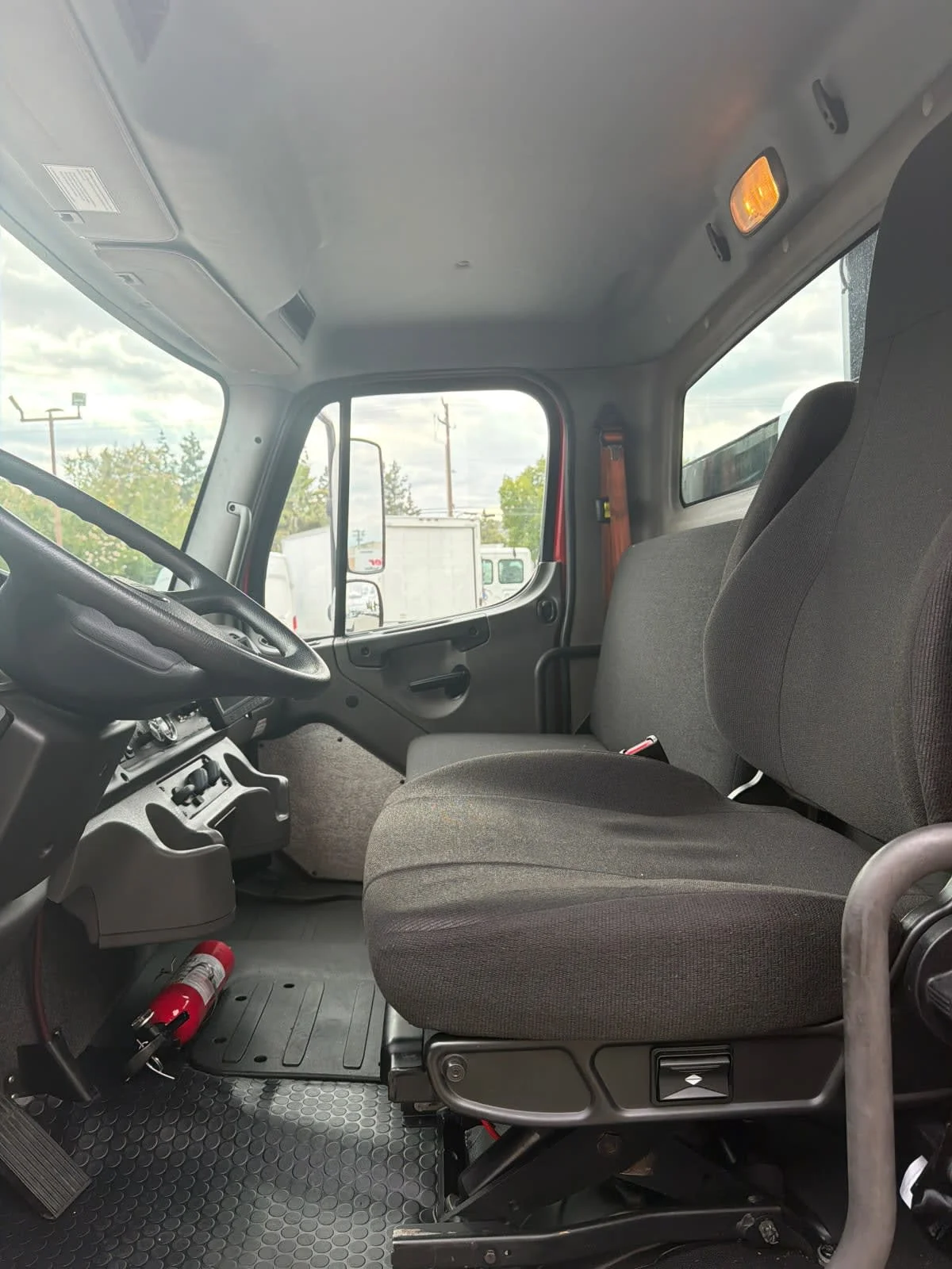2018 Freightliner M2 106 in San Diego, CA — photo 7