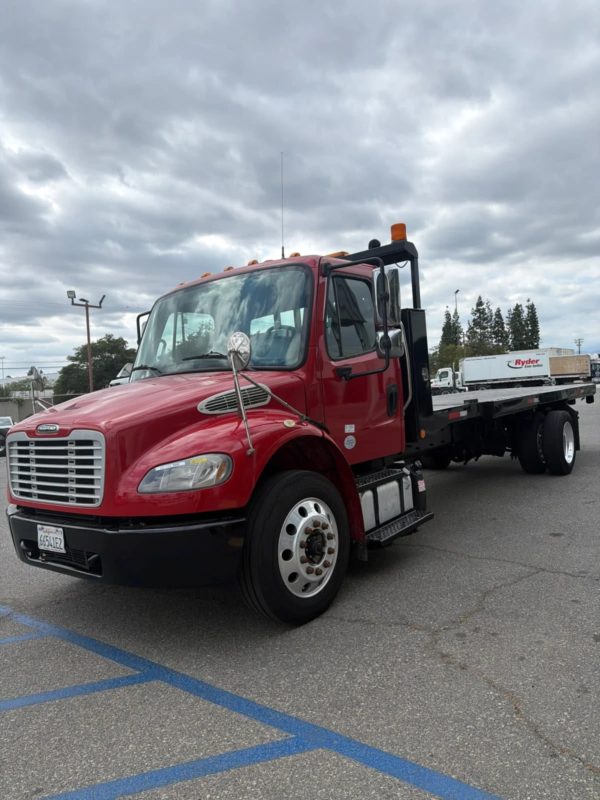 2018 Freightliner M2 106