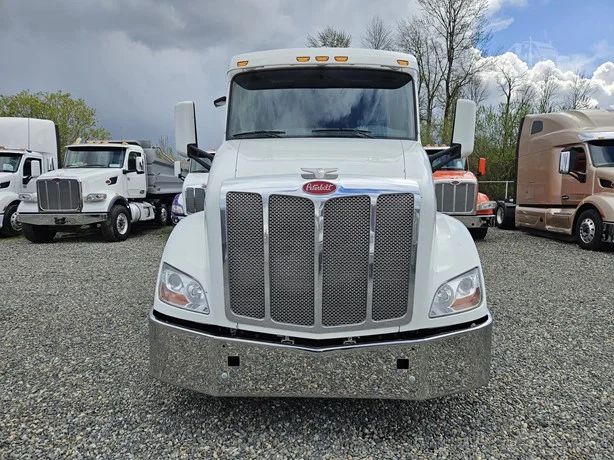 2017 Peterbilt 579 in MS — photo 8