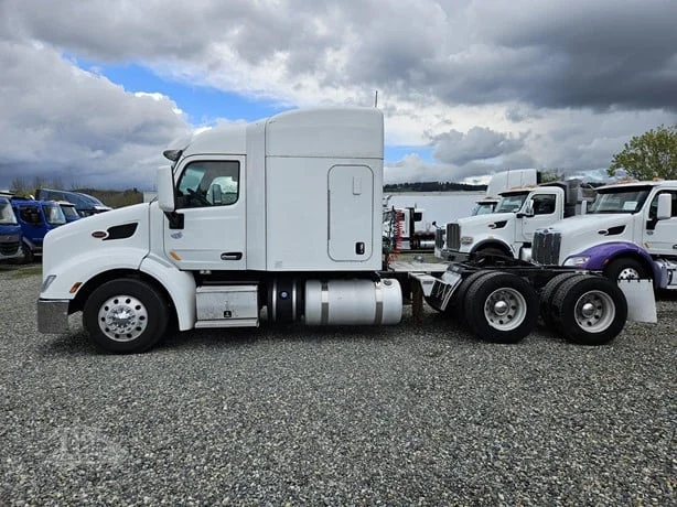 2017 Peterbilt 579