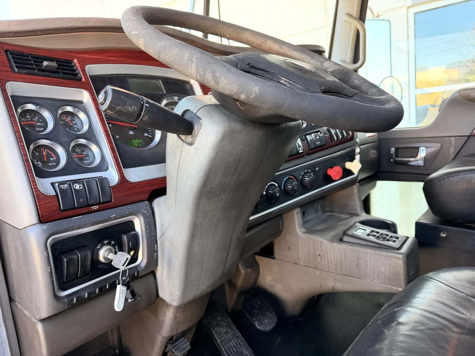 2009 Kenworth T800 in Greer, SC — photo 15